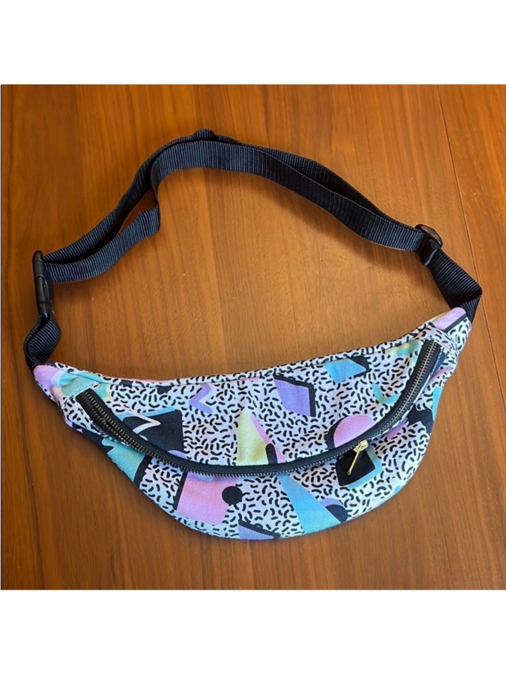 Gazzy 80’s retro style cotton fanny pack new without tags unworn